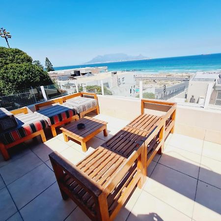 2Whitewaters Bloubergstrand Homestay Extérieur photo