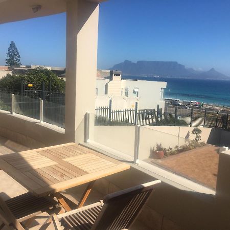 2Whitewaters Bloubergstrand Homestay Extérieur photo
