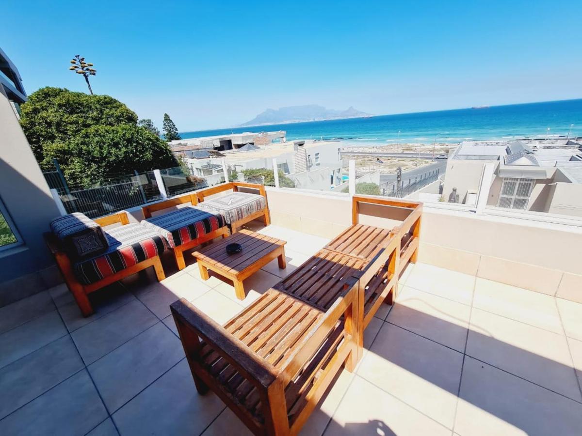 2Whitewaters Bloubergstrand Homestay Extérieur photo