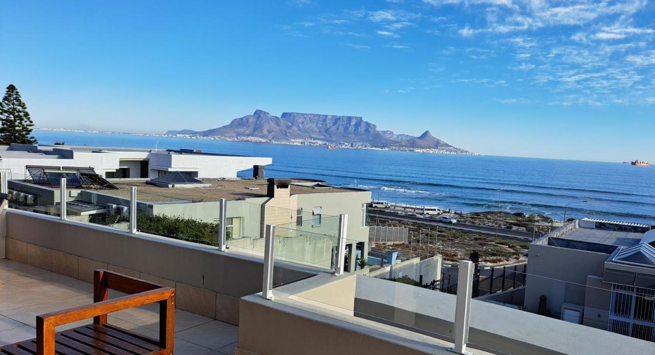 2Whitewaters Bloubergstrand Homestay Extérieur photo
